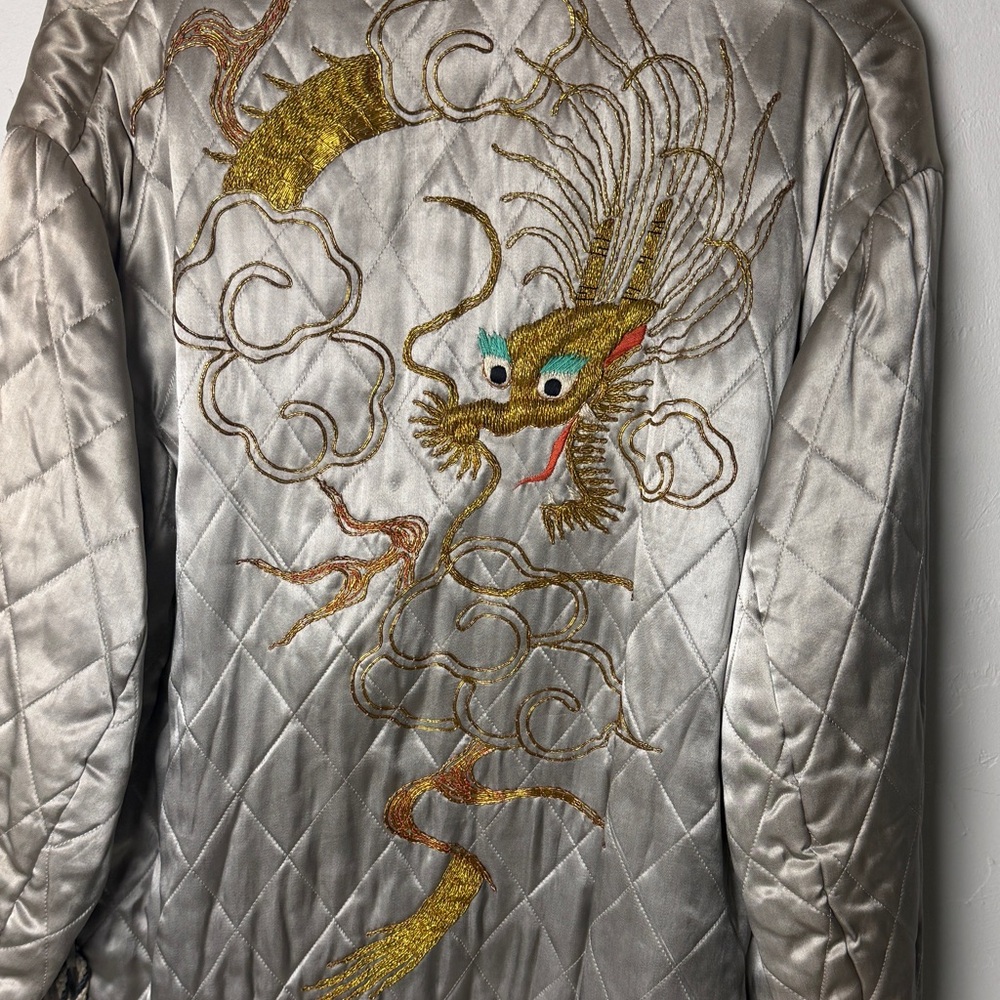 Vintage 1940's Japanese robe smoking jacket Embroidered Dragon Quilted Jacket - Picture 12 of 16
